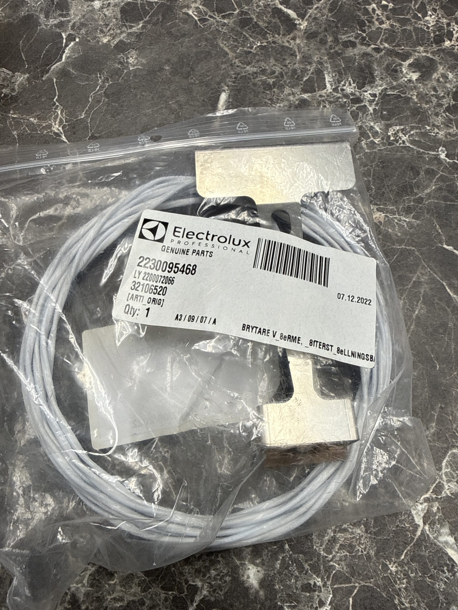 32106520 – Kit, Sensor Temp Ic448Xx – Wascomat Electrolux Laundrylux | Compare to 55014193
